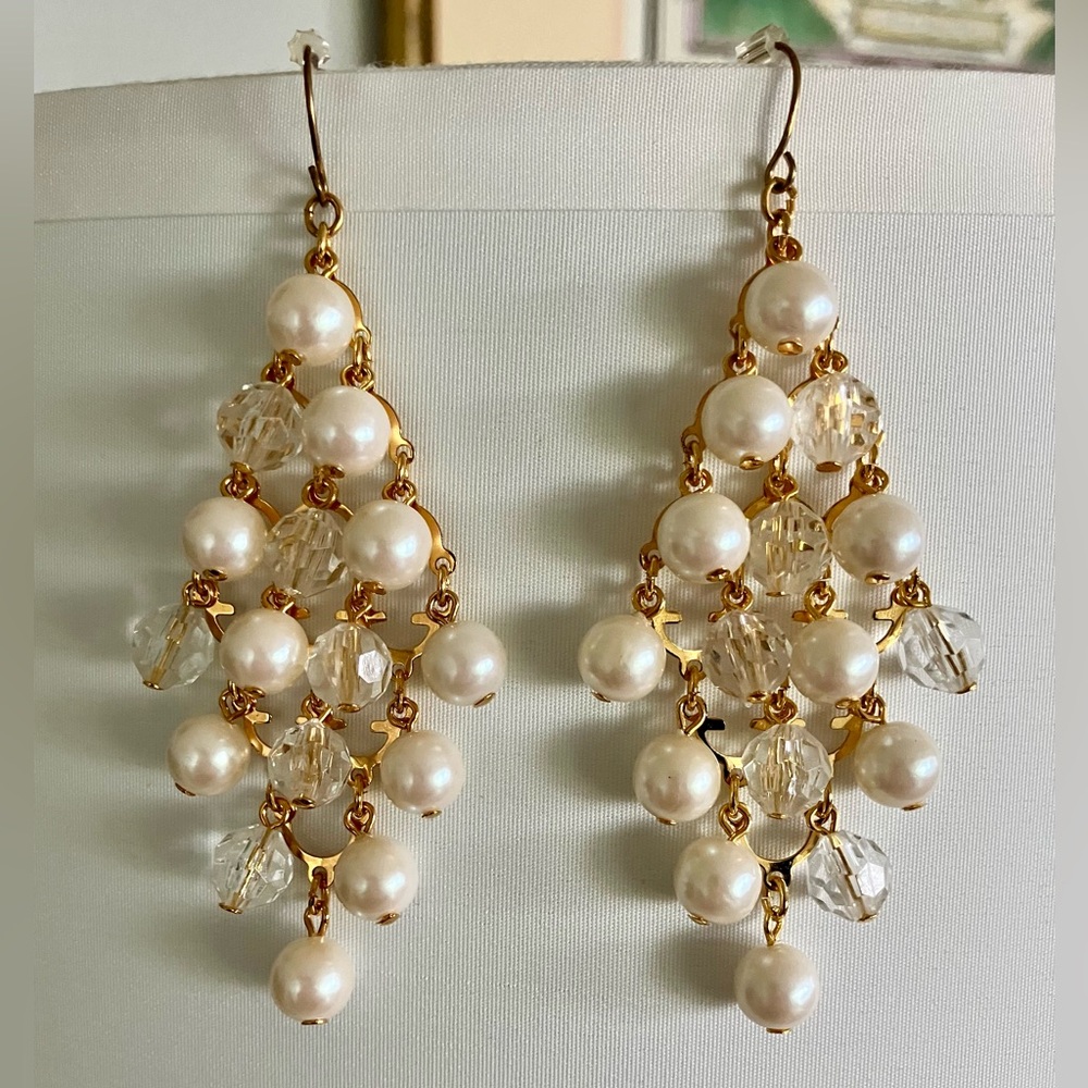 Vintage Avon Gold, White and Clear Pearl Dangle Chandelier Earrings. Stunning